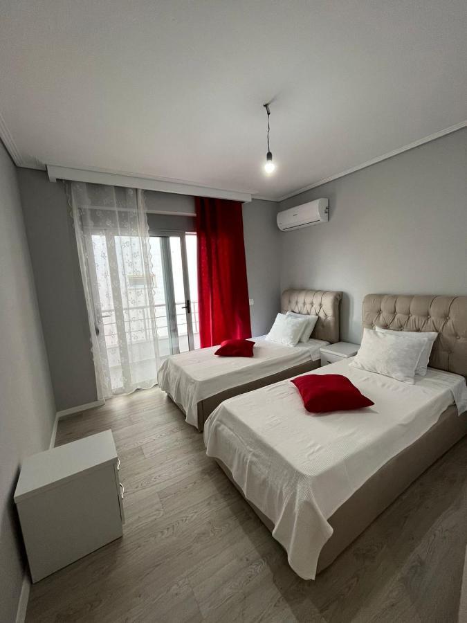 "Panorama E Detit "Apartment Sarandë エクステリア 写真
